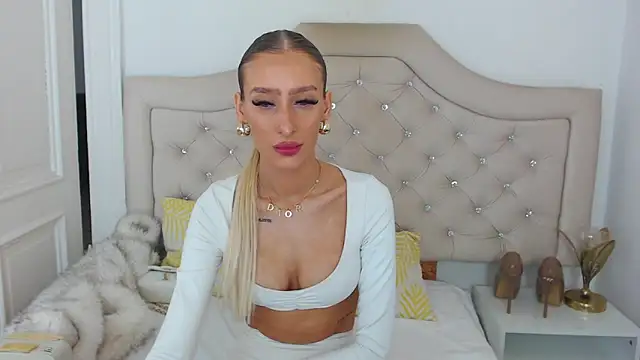 NatalieSensual online show from February 25, 10:04 am