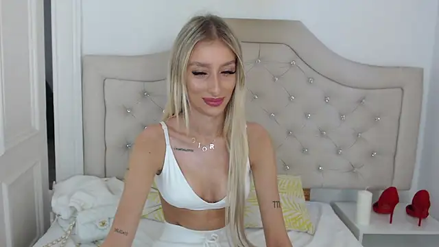 NatalieSensual online show from September 21, 8:30 am