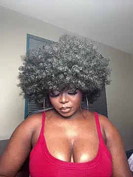 WomanNextdoor1 online show from June 21, 11:05 am