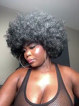 WomanNextdoor1 online show from April 2, 8:54 am