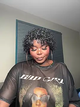 WomanNextdoor1 online show from June 11, 10:34 am