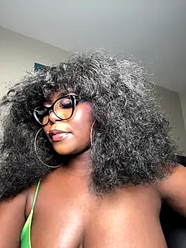 Snapshot of WomanNextdoor1 chatting on November 29, 1:22 pm WomanNextdoor1 online show from November 29, 1:22 pm