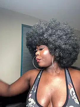 WomanNextdoor1 online show from March 11, 12:04 am