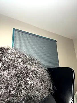 Snapshot of WomanNextdoor1 chatting on December 14, 1:01 am WomanNextdoor1 online show from December 14, 1:01 am