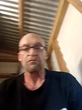 ShawnandDani7074 online show from March 24, 6:57 am