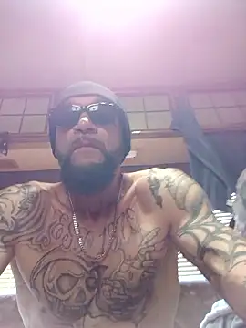 ShawnandDani7074 online show from November 5, 3:37 pm