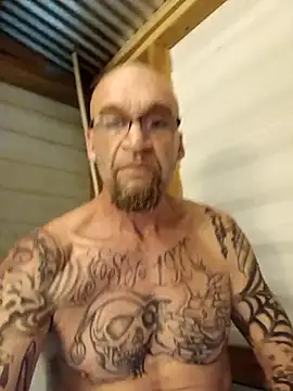 ShawnandDani7074 online show from February 12, 7:52 am