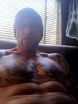 ShawnandDani7074 online show from December 16, 5:50 pm