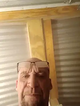 ShawnandDani7074 online show from January 8, 2:12 pm