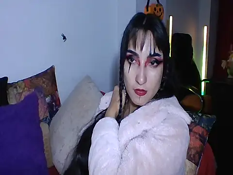 a miss online show from October 31, 4:31 am