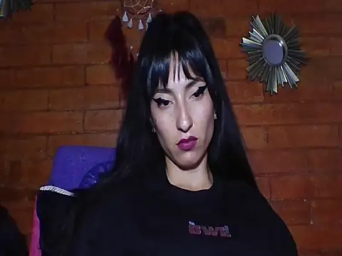 a miss online show from October 28, 9:36 pm