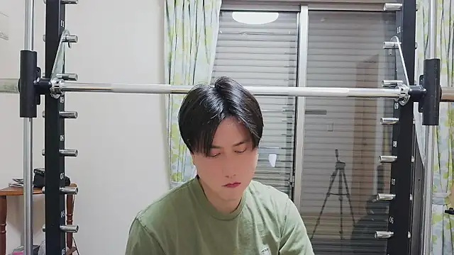 Snapshot of oyu_kun chatting on February 14, 12:05 pm oyu kun online show from February 14, 12:05 pm