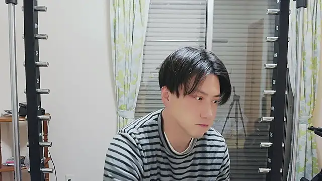 Snapshot of oyu_kun chatting on February 16, 12:48 pm oyu kun online show from February 16, 12:48 pm