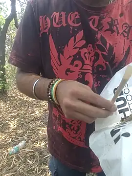 Snapshot of Aeroxx chatting on March 18, 5:43 am Aeroxx online show from March 18, 5:43 am