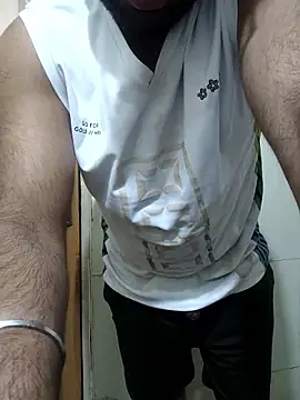 Snapshot of Aeroxx chatting on March 29, 12:45 am Aeroxx online show from March 29, 12:45 am