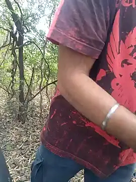 Snapshot of Aeroxx chatting on March 19, 5:29 am Aeroxx online show from March 19, 5:29 am