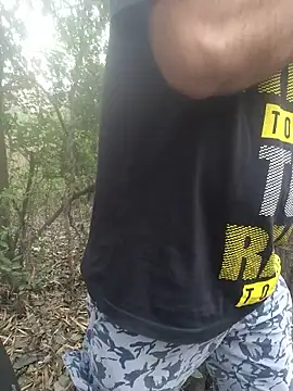 Snapshot of Aeroxx chatting on March 27, 11:44 am Aeroxx online show from March 27, 11:44 am