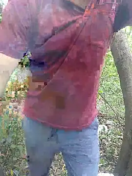 Snapshot of Aeroxx chatting on May 24, 12:05 pm Aeroxx online show from May 24, 12:05 pm