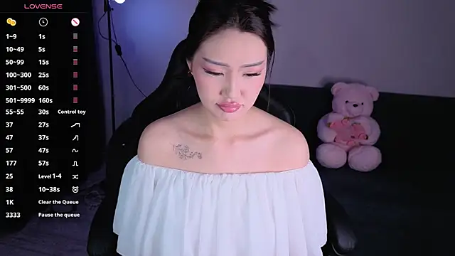 Snapshot of Momo_Ayase_ chatting on June 27, 3:18 pm Momo Ayase online show from June 27, 3:18 pm