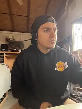 Snapshot of Shankortiz chatting on February 10, 4:06 pm Shankortiz online show from February 10, 4:06 pm