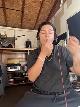 Snapshot of Shankortiz chatting on February 14, 4:40 pm Shankortiz online show from February 14, 4:40 pm