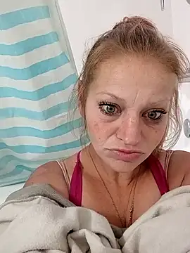 IrishGoddess69247 online show from January 17, 2:31 pm