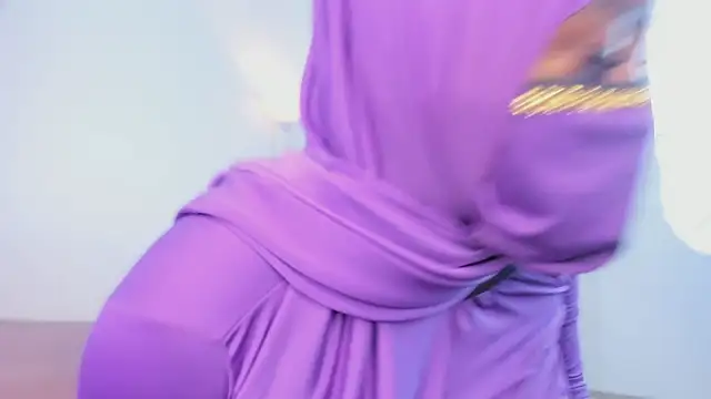 yasmin elite online show from October 28, 9:30 am