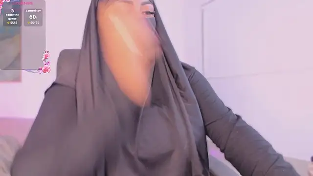 yasmin elite online show from March 4, 10:12 am