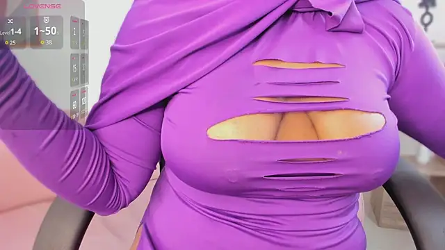 yasmin elite online show from October 12, 11:22 am