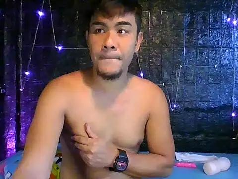 Snapshot of Jheboi69xxx chatting on November 1, 4:08 am Jheboi69xxx online show from November 1, 4:08 am