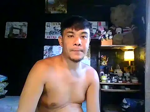 Snapshot of Jheboi69xxx chatting on October 15, 4:00 am Jheboi69xxx online show from October 15, 4:00 am