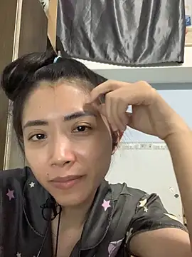 Snapshot of Minee1202 chatting on October 22, 2:55 am Minee1202 online show from October 22, 2:55 am