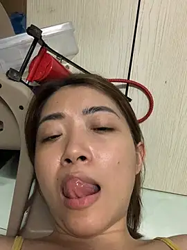 Minee1202 online show from April 7, 12:45 am