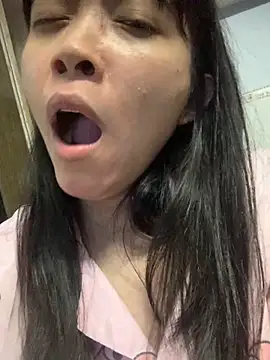 Snapshot of Minee1202 chatting on September 8, 4:06 pm Minee1202 online show from September 8, 4:06 pm