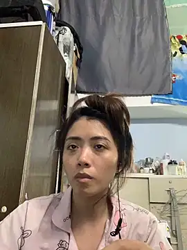 Snapshot of Minee1202 chatting on June 22, 3:47 am Minee1202 online show from June 22, 3:47 am