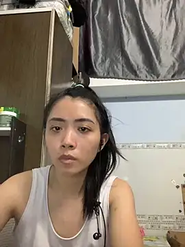 Snapshot of Minee1202 chatting on October 26, 1:28 am Minee1202 online show from October 26, 1:28 am