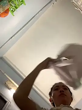 Snapshot of Minee1202 chatting on October 17, 12:47 am Minee1202 online show from October 17, 12:47 am