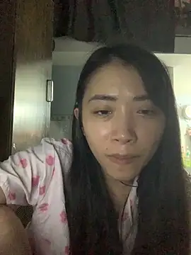 Snapshot of Minee1202 chatting on October 28, 6:18 pm Minee1202 online show from October 28, 6:18 pm