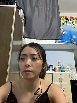 Snapshot of Minee1202 chatting on June 30, 1:05 am Minee1202 online show from June 30, 1:05 am
