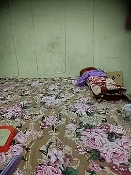 Snapshot of Snaya-baby chatting on December 17, 8:03 pm Snaya-baby online show from December 17, 8:03 pm