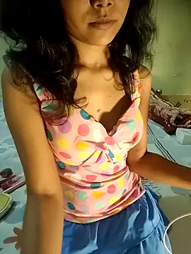 Snapshot of Snaya-baby chatting on November 3, 1:26 pm Snaya-baby online show from November 3, 1:26 pm