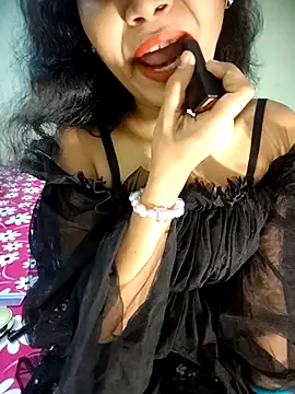 Snapshot of Snaya-baby chatting on October 18, 3:25 pm Snaya-baby online show from October 18, 3:25 pm