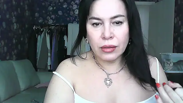 Monica-Mia online show from February 5, 8:10 am