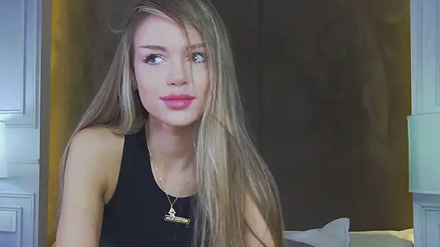 MarilynNova online show from June 16, 5:40 am