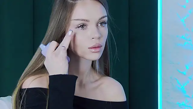 MarilynNova online show from February 19, 4:42 am