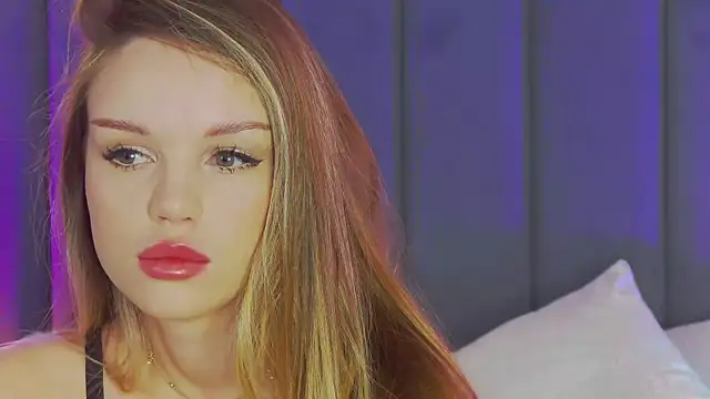 MarilynNova online show from October 18, 4:14 am