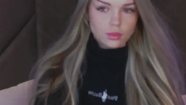 MarilynNova online show from March 30, 4:25 am