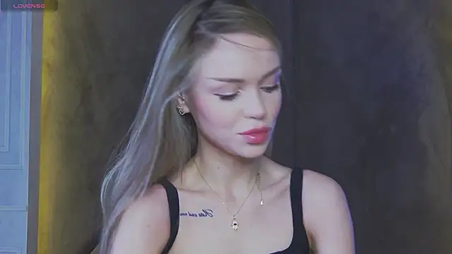 MarilynNova online show from June 5, 5:34 am