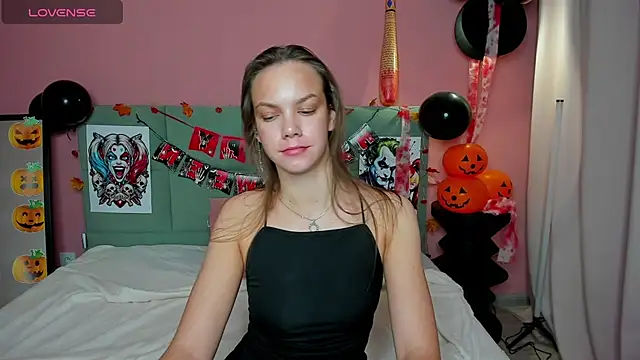 Vickie Smith online show from October 24, 8:35 am