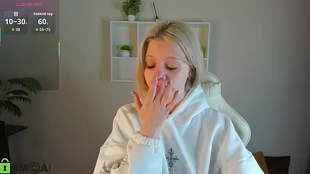 Allice Cox online show from October 24, 1:04 am